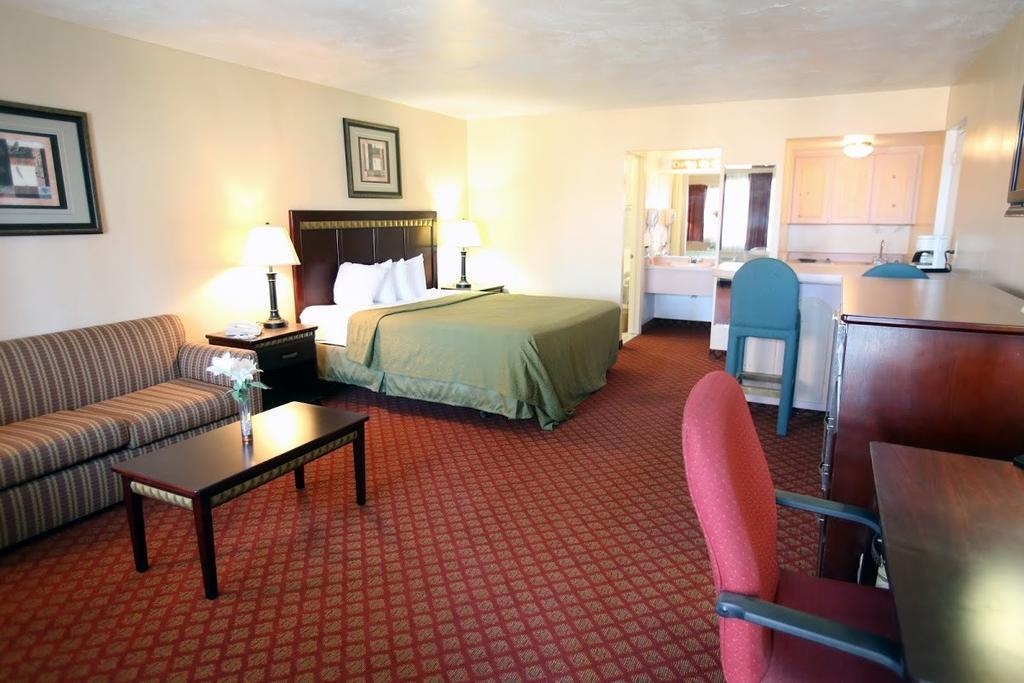 Ramada By Wyndham Yuma Motel Luaran gambar